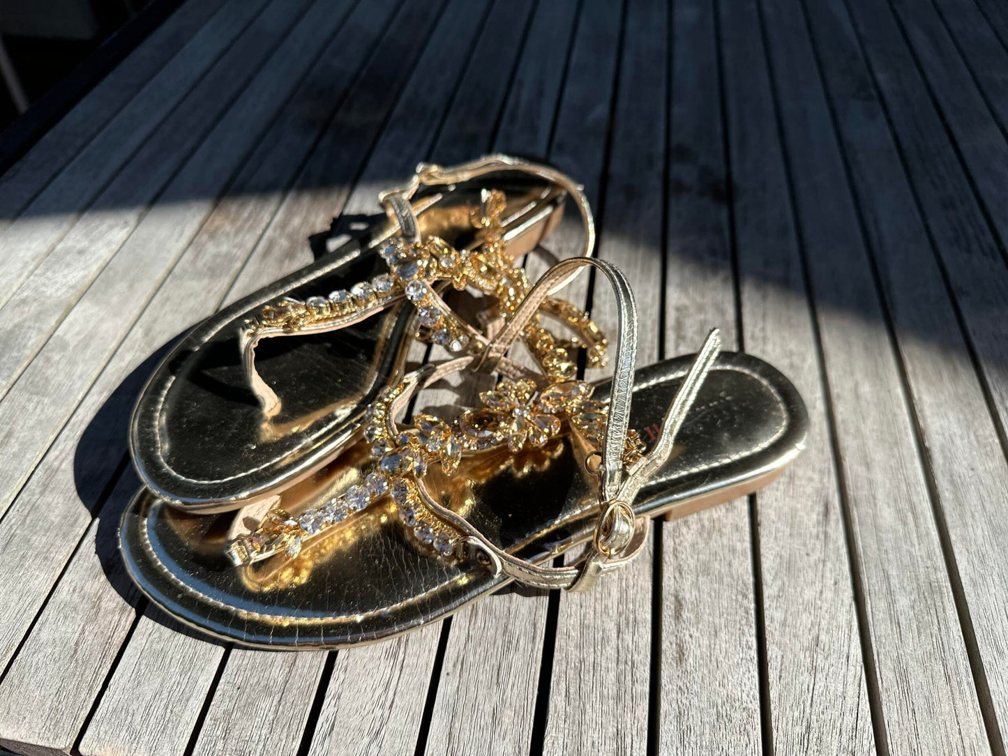 Guld sandal / LIVA K