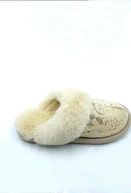 Chanel home slippers i creme / guld