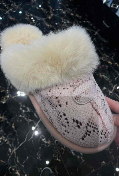 Chanel home slippers pink