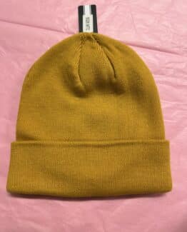 Gul beanie hue / Liva K